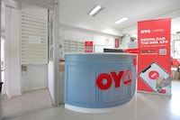 Super OYO 498 Ladawan Villa