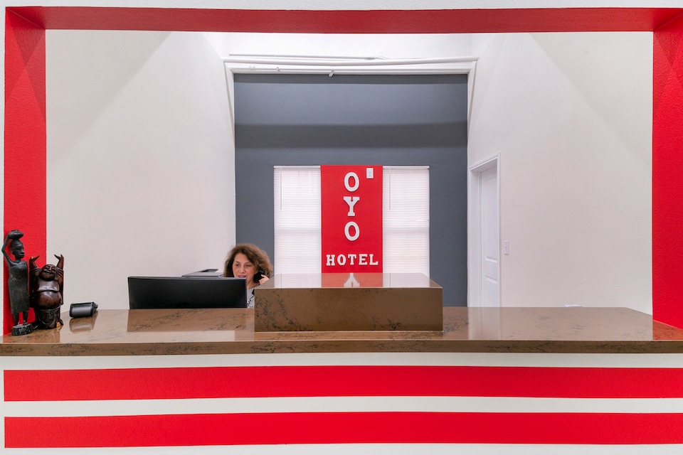 OYO Hotel & Apartments Houston Galleria, C77027, Houston