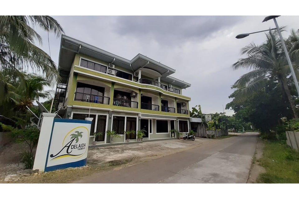 OYO 514 Adelaida Pensionne Hotel, Santa Fe Cebu, Santa Fe Cebu