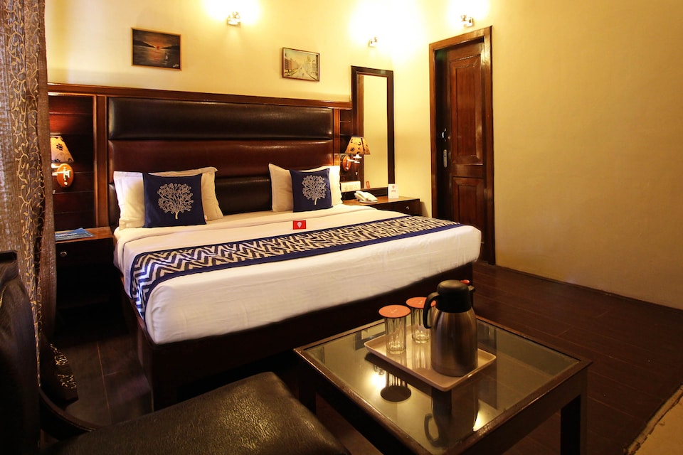 OYO 5466 Hotel Mount N Mist, Highcourt Nainital, Nainital