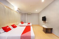 OYO 89676 Hotel 22