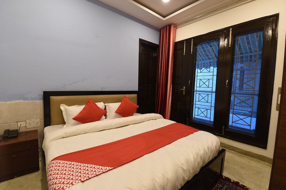 OYO Khushi Residence Near Pvr Ansal Plaza Greater Noida, Greater Noida, Noida