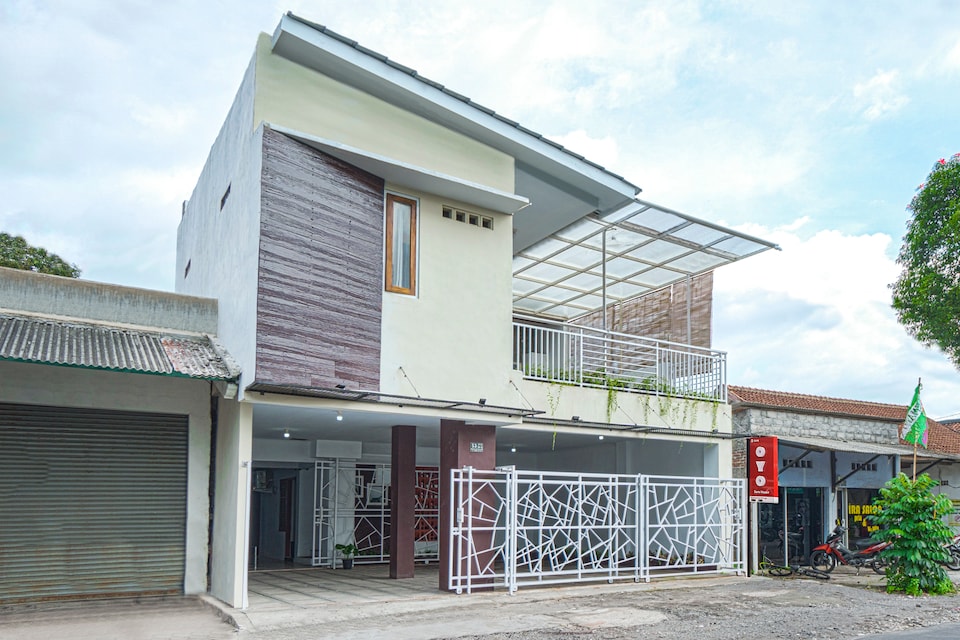 OYO 2444 Sera House, Condongcatur, Yogyakarta
