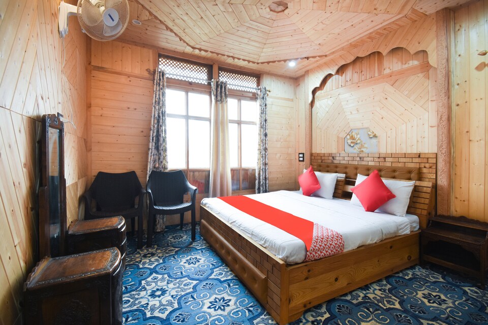 OYO 66637 Merlin Group Of Houseboats, Dalgate Srinagar, Srinagar