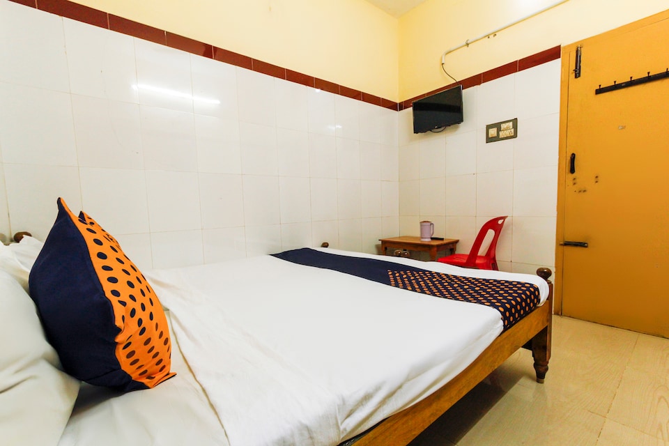 SPOT ON Arun Cottage, Courtallam Main Falls, Courtallam