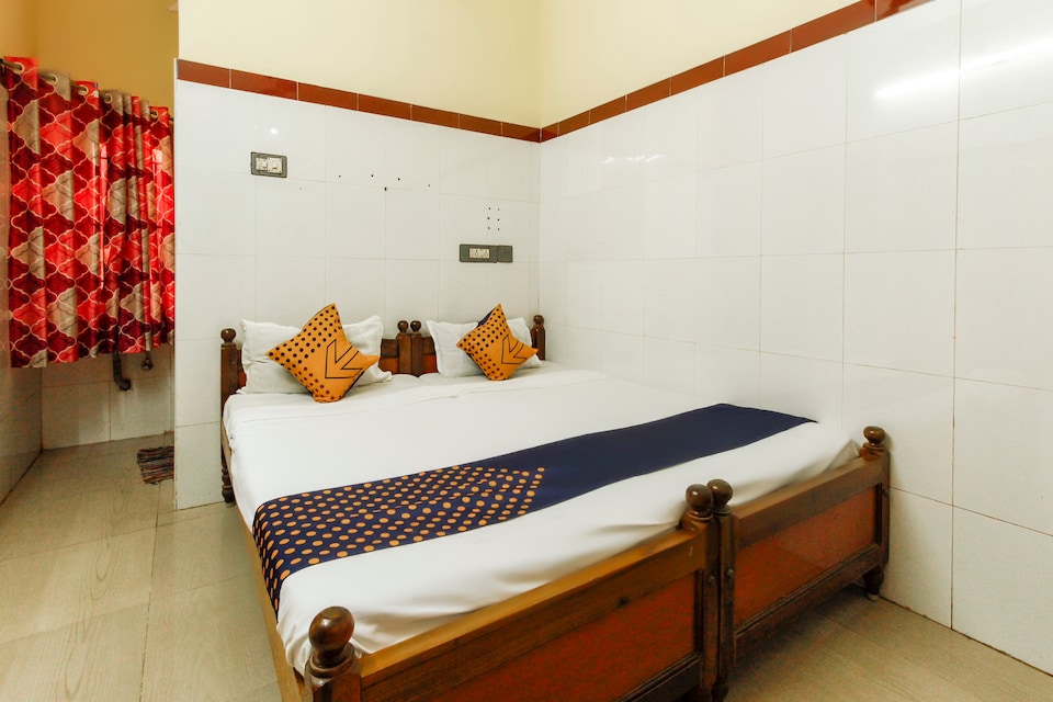 SPOT ON Arun Cottage, Courtallam Main Falls, Courtallam