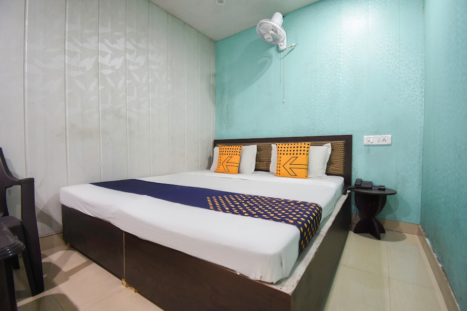 OYO 66660 RS Guest House, Picture palace Mussoorie, Mussoorie
