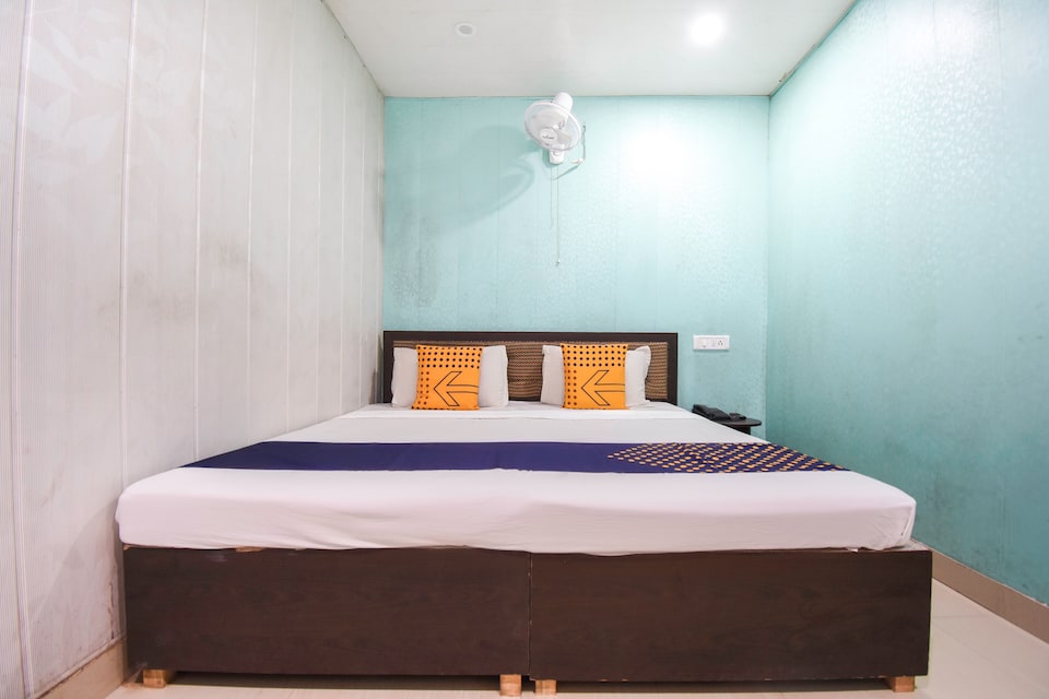 OYO 66660 RS Guest House, Picture palace Mussoorie, Mussoorie
