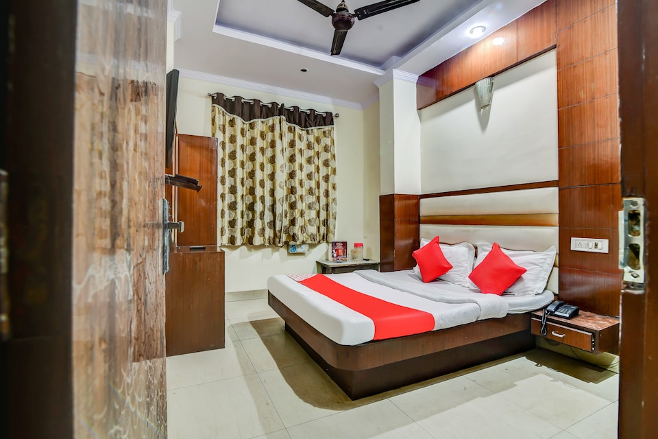 OYO 66664 Hotel Aarti Palace , Paharganj Delhi, Delhi