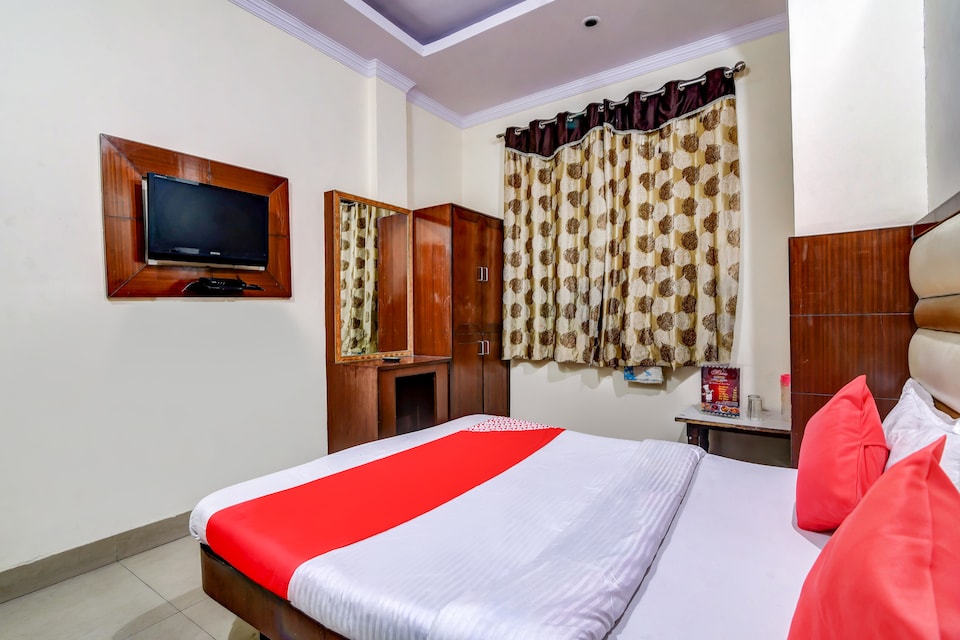 OYO 66664 Hotel Aarti Palace , Paharganj Delhi, Delhi