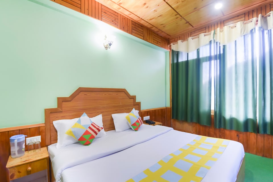 OYO Home 66692 Luxury Wooden Cottage Manali, NH 21 Manali, Manali