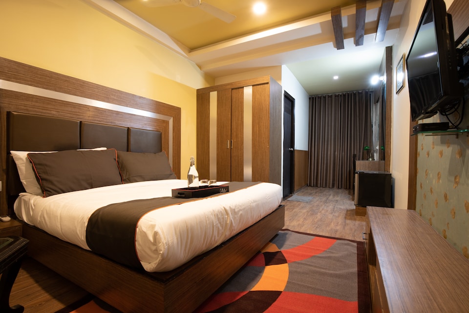 Collection O 50351 Hotel Parnil Palace Zoo Road Tiniali, Ganeshguri Guwahati, Guwahati
