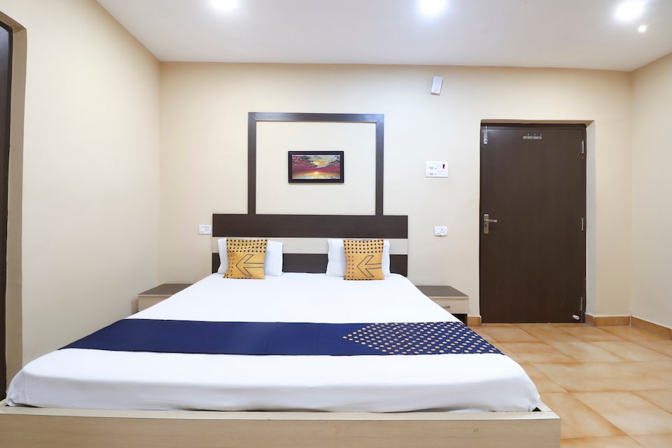 SPOT ON 66758 Hotel Sri Hari, Saraikela, Jamshedpur