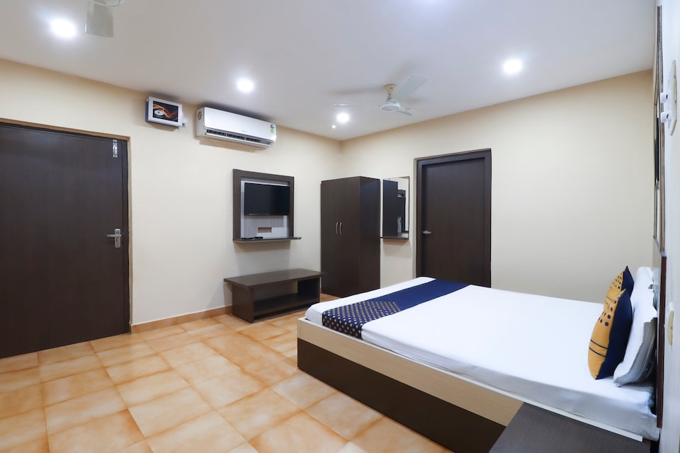 SPOT ON 66758 Hotel Sri Hari, Saraikela, Jamshedpur