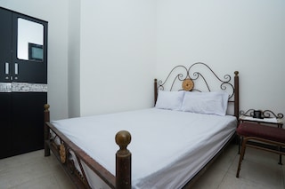 Qiz dostimning samimiy fotosuratlari