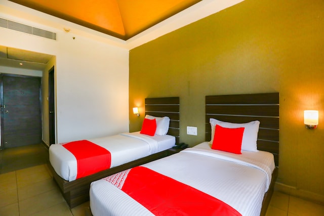 Collection O Skywalk Hotel