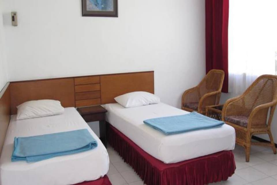 OYO 2506 Prestige Residence 2, Tambaksari, Surabaya