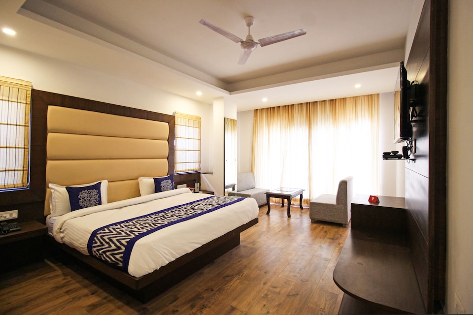 OYO 30 Degree North, Picture palace Mussoorie, Mussoorie