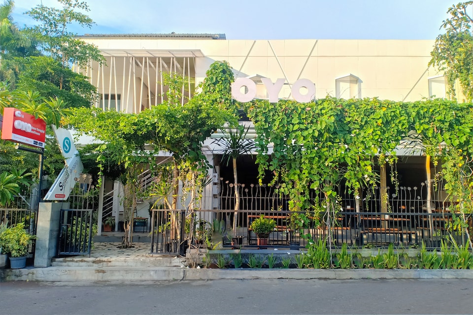 OYO 2510 Selasar Senggigi Guesthouse, Senggigi, Lombok
