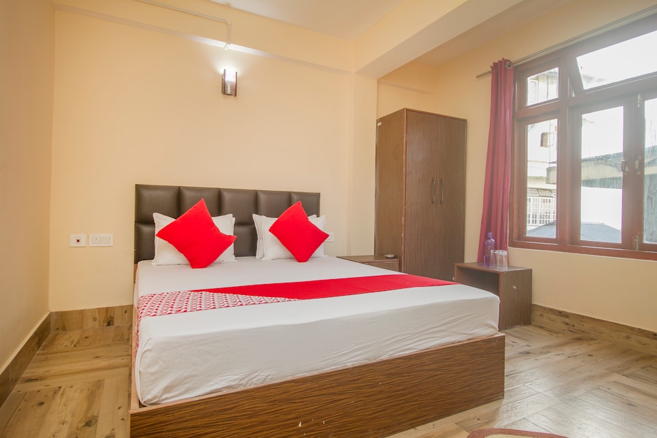 OYO 66799 Singalila Homestay , Kaluk- West Sikkim, Pelling