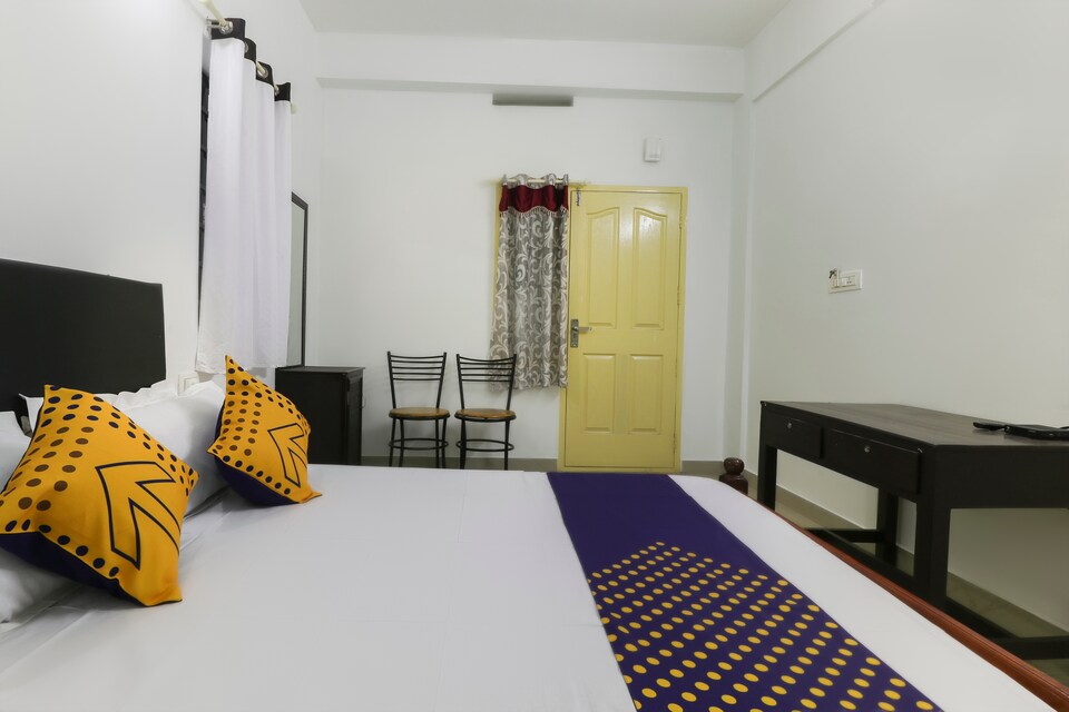 SPOT ON 66805 Seeloha Grande , Chottanikara, Kochi