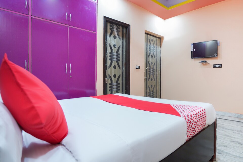 OYO 66808 Ss Villa 2, Noida Industrial Area Mamura, Noida