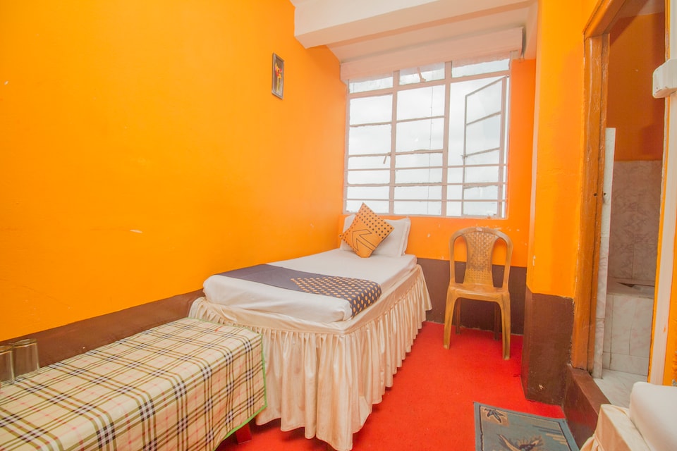OYO 66810 Hotel Girija, Darjeeling, Darjeeling