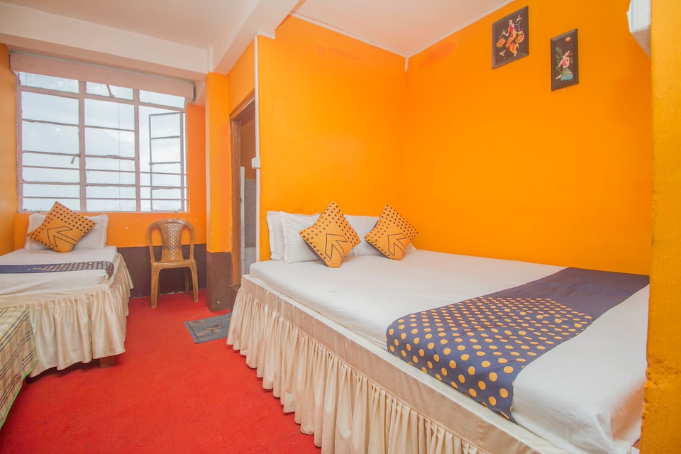 OYO 66810 Hotel Girija, Darjeeling, Darjeeling