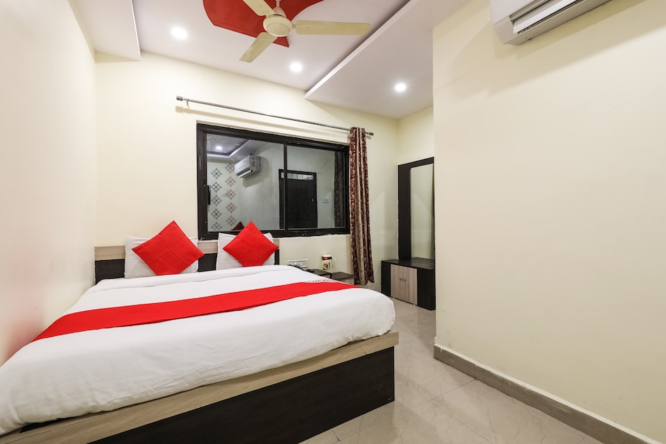 OYO 66811 Hotel Nahta Palace, Mahakal Temple 1, Ujjain