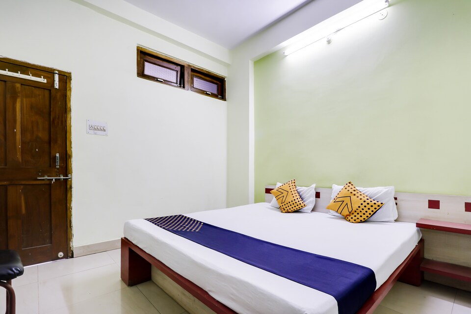 SPOT ON Hotel Raghav, Harda, Harda