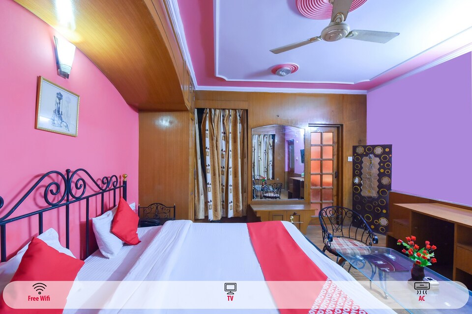 OYO Sunshine Cottage, Naggar Road, Manali