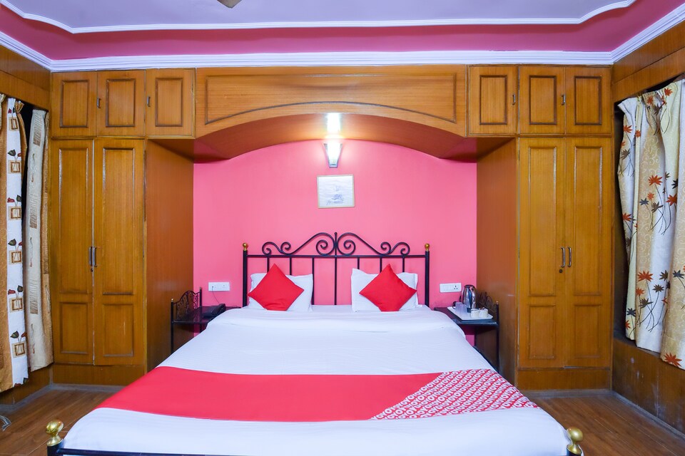 OYO Sunshine Cottage, Naggar Road, Manali