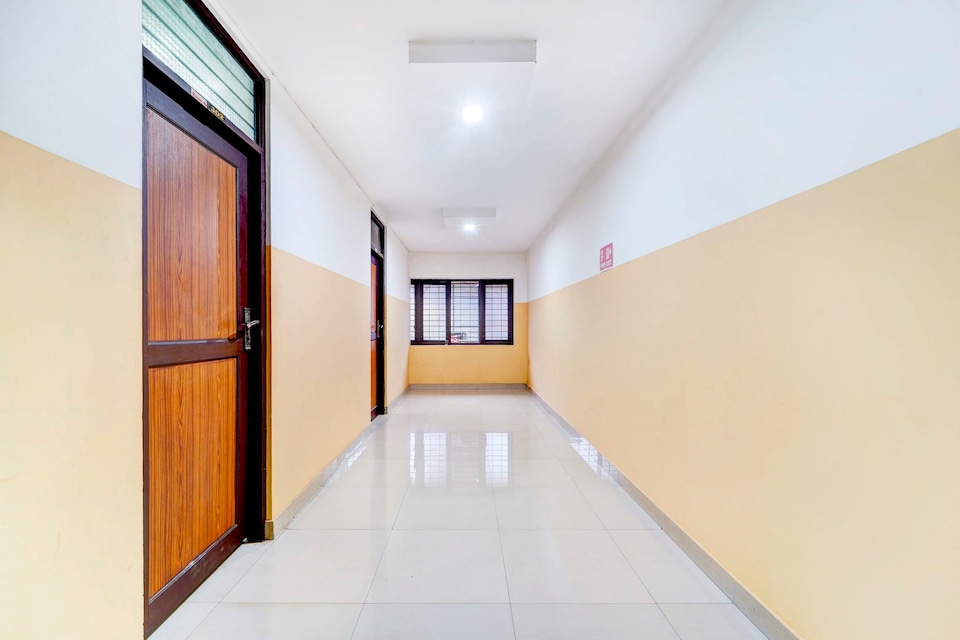 Hotel O Kunnamangalam Near Bus Stand, Calicut City, Calicut