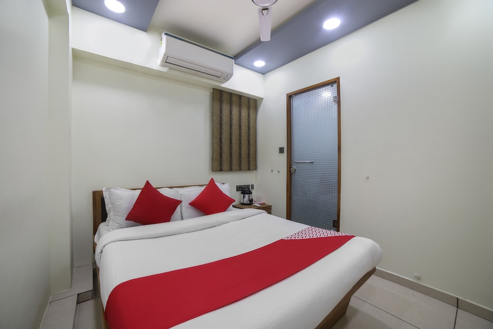 OYO Hotel Vm Palace, Ahmedabad Railway Station, Ahmedabad