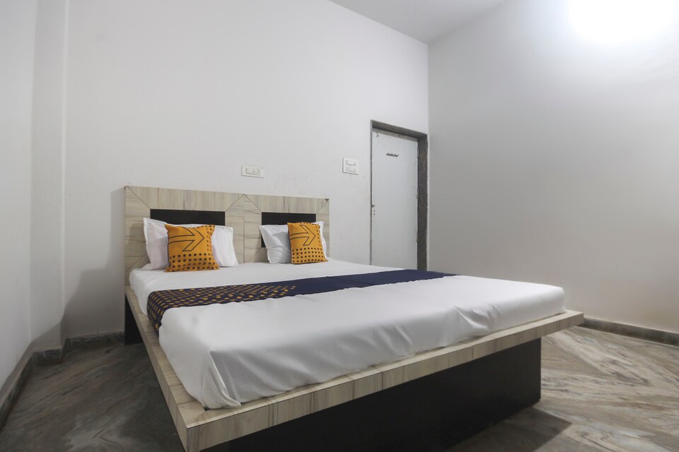 SPOT ON 66882 Gt Hotel, Belgaum Outer, Belgaum