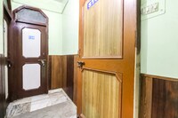 SPOT ON 66925 Hotel Shree Shyam