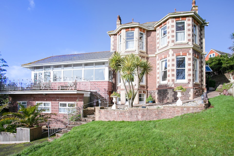 OYO Summerhill Hotel, Paignton, Paignton
