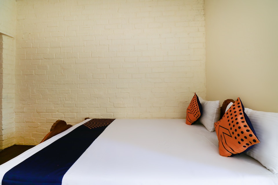 SPOT ON 66954 Arunachalam Boarding And Lodging, Sarajpur Road Bangalore, Bangalore