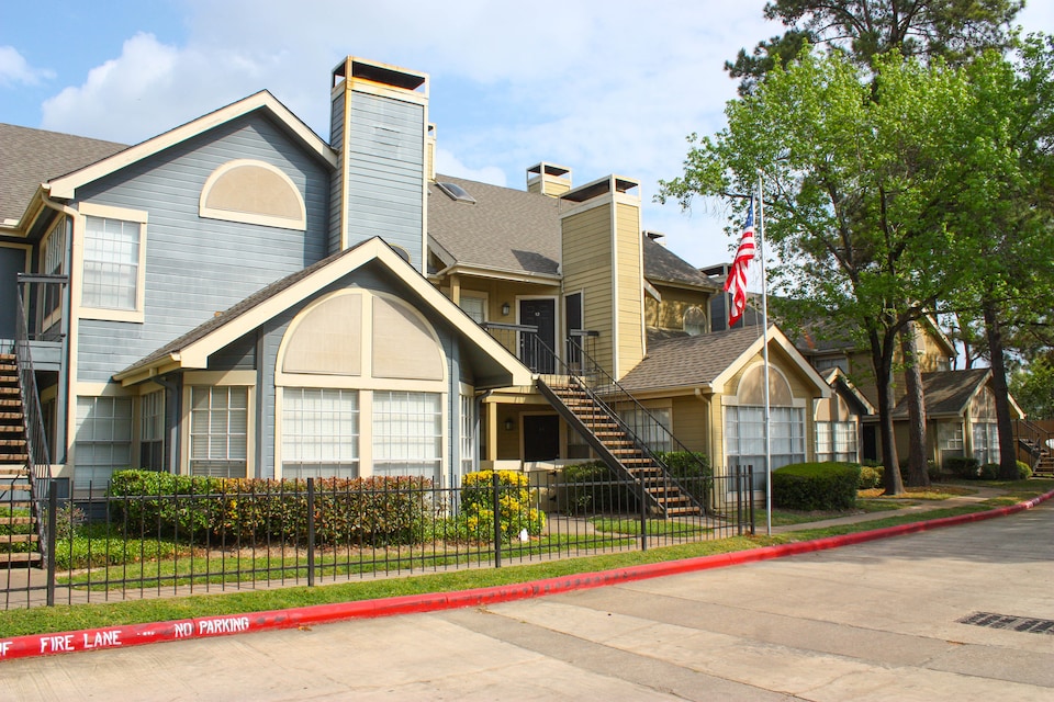 OYO Apartments at Champions Green, C77014, Houston