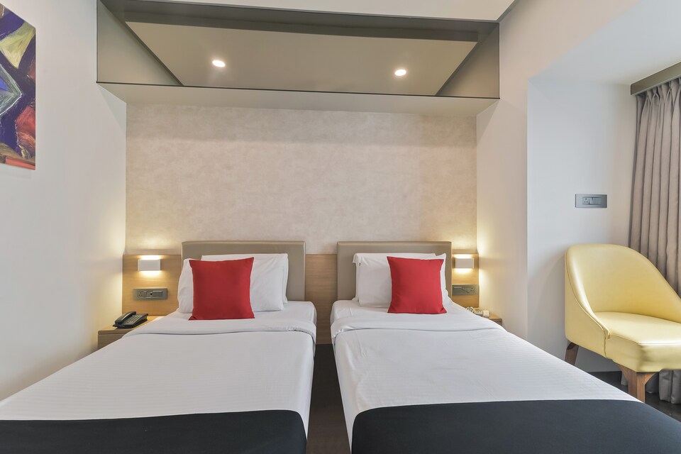 Capital O 16327 Planet Residency, Mumbai International Airport, Mumbai