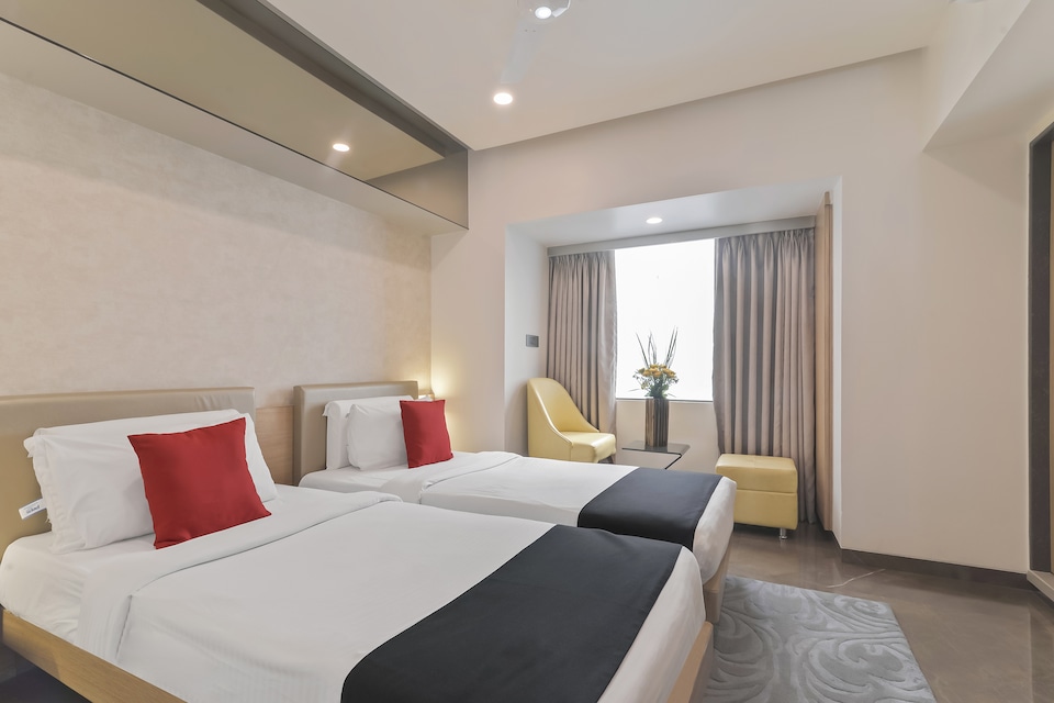 Capital O 16327 Planet Residency, Mumbai International Airport, Mumbai