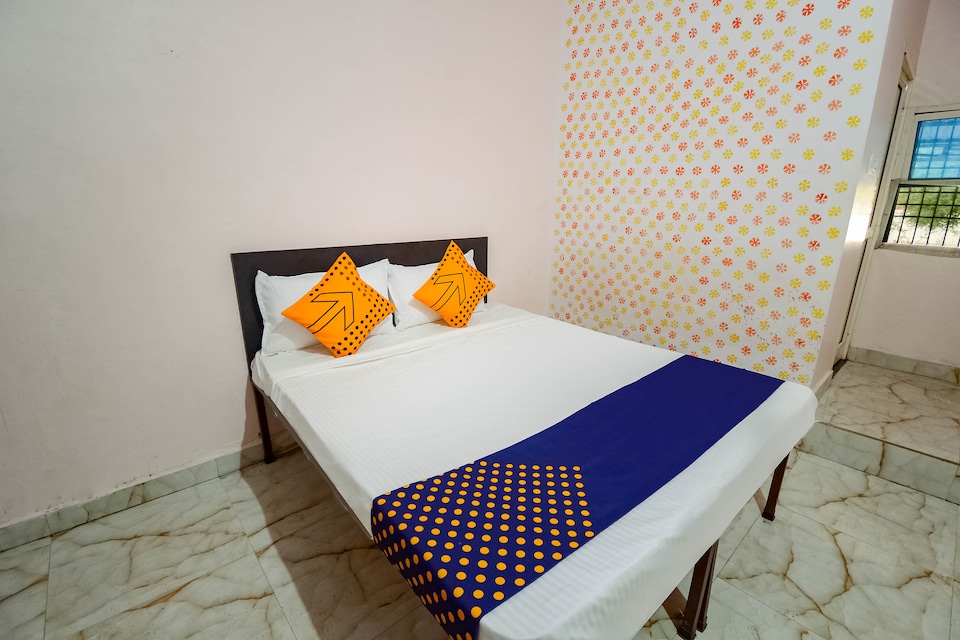 SPOT ON 66974 Hotel shri gurukripa, Bhind, Bhind