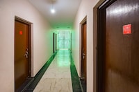 SPOT ON 66974 Hotel shri gurukripa