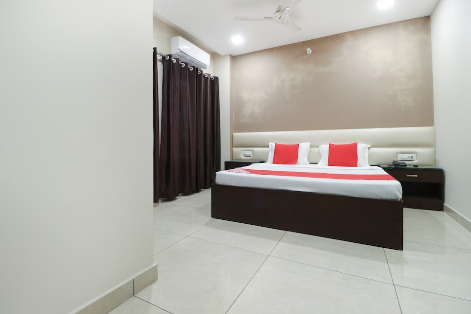 OYO 66975 Hotel Payal, Jyoti Chowk Jalandhar, Jalandhar