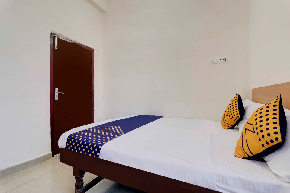 SPOT ON 66992 Ashish Lodging And Boarding, Gulbarga, Gulbarga