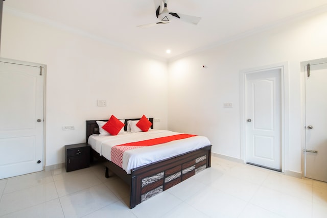 OYO The Chateau Boutique Hotel Near Baiyappanahalli Metro Station