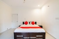 OYO The Chateau Boutique Hotel Near Baiyappanahalli Metro Station