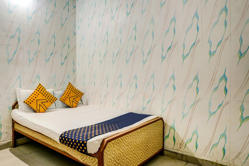 SPOT ON 67012 Hotel Omkar , Akola, Akola