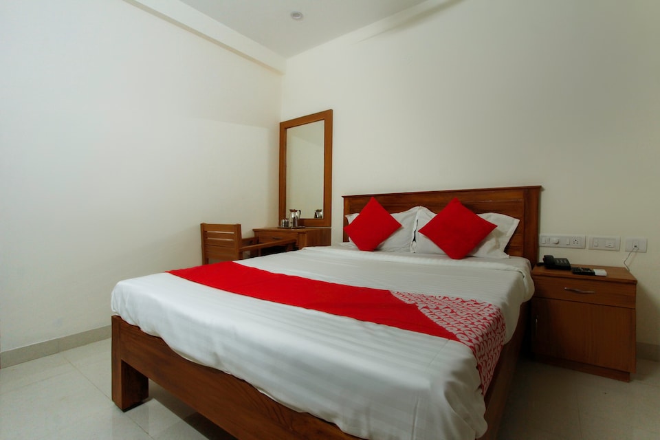 OYO 67022 Crescent Lodge, Madurai City Centre, Madurai