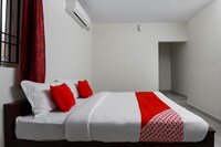 OYO 67036 RR Residency